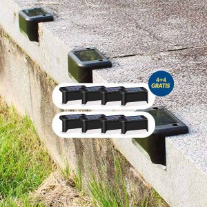 PatioLights, 4-dílná sada vodotěsných LED solárních zahradních svítidel (1+1 ZDARMA )