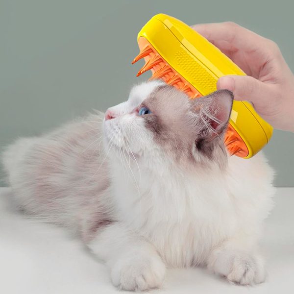 Brushy, elektrický hřeben pro domácí zvířata se sprejem