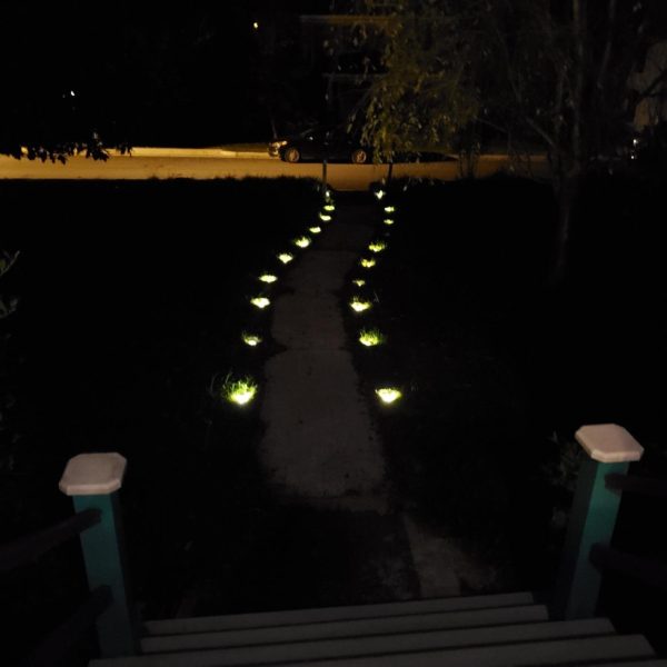 SolarGardenLights, 4 solární LED světla do zahrady nebo na dvůr